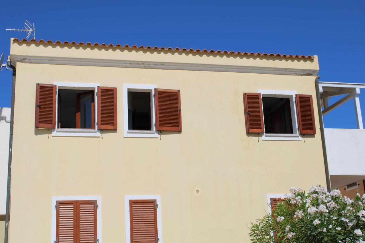 Charming Flat In Santa Teresa Gallura Exterior photo
