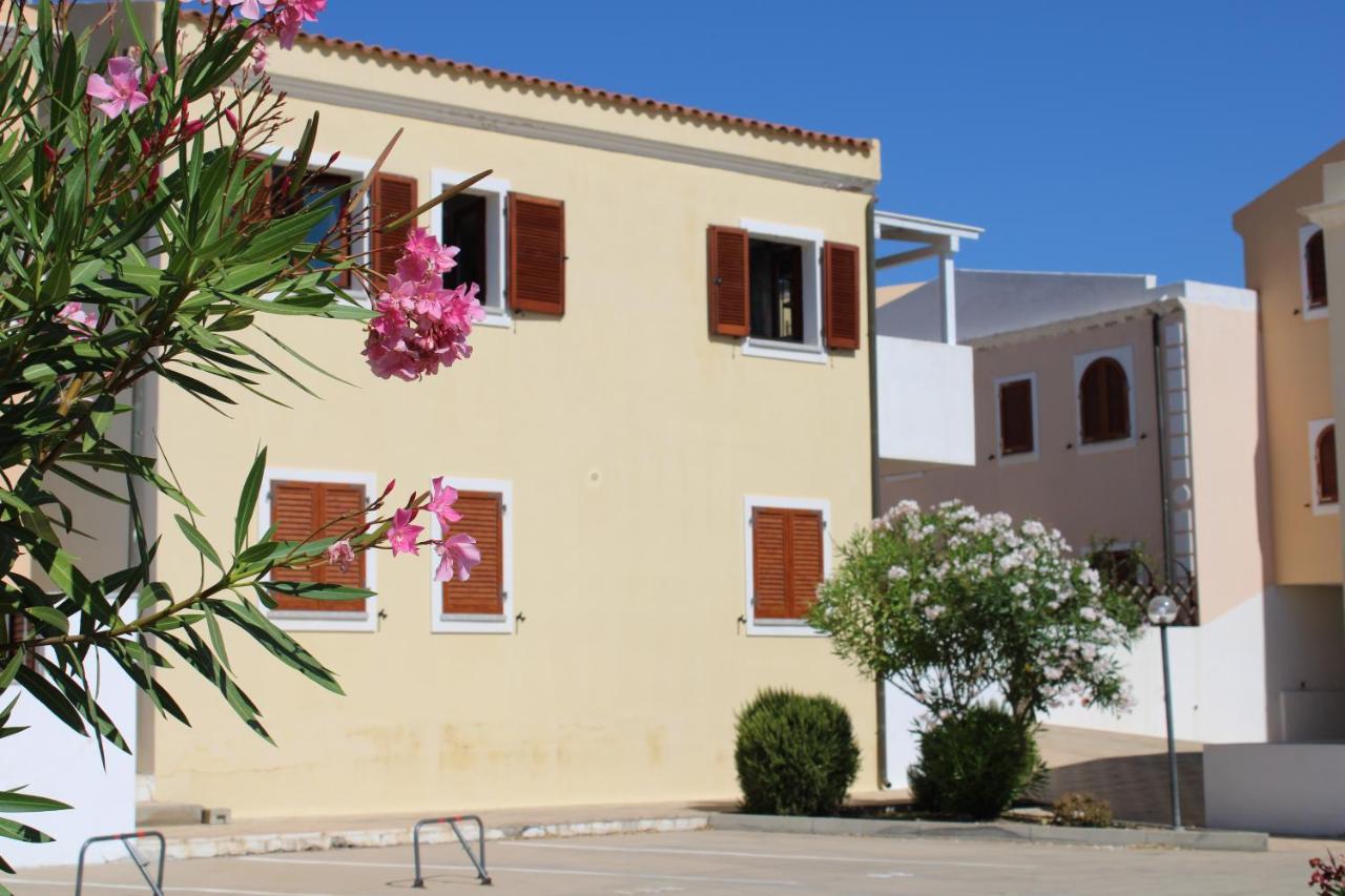 Charming Flat In Santa Teresa Gallura Exterior photo
